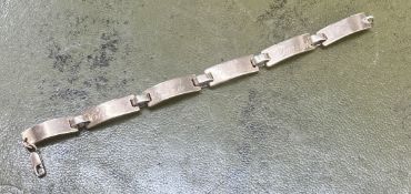 A yellow gold six bar link design bracelet with lobster catch, approx 21g