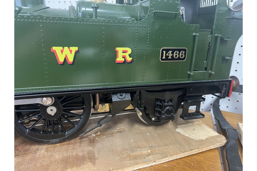 A 5 inch gauge coal fired live steam GWR Class 0-6-0 tank locomotive, green livery, 1466, possibly - Image 9 of 12