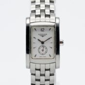 Longines, a 1998 ladies Dolce Vita bracelet wristwatch with white dial, with spare link, guarentee