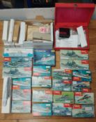 A collection of 32 model ship kits and submarines, boxed, makes by Eagle, Airfix, Heller. Kits to