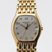Patek Phillipe Gondola, a fine 18ct automatic gents bracelet wristwatch, ref 5030 /22, serial
