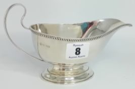 A 20th century silver gravy boat, hallmarked Birmingham 1927, silver weight 5.28oz.
