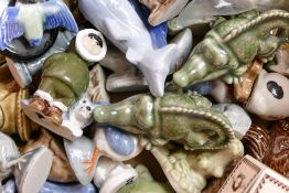 Wade collection of Whimsies including Christmas Cracker items, Waterlife series items, Bear