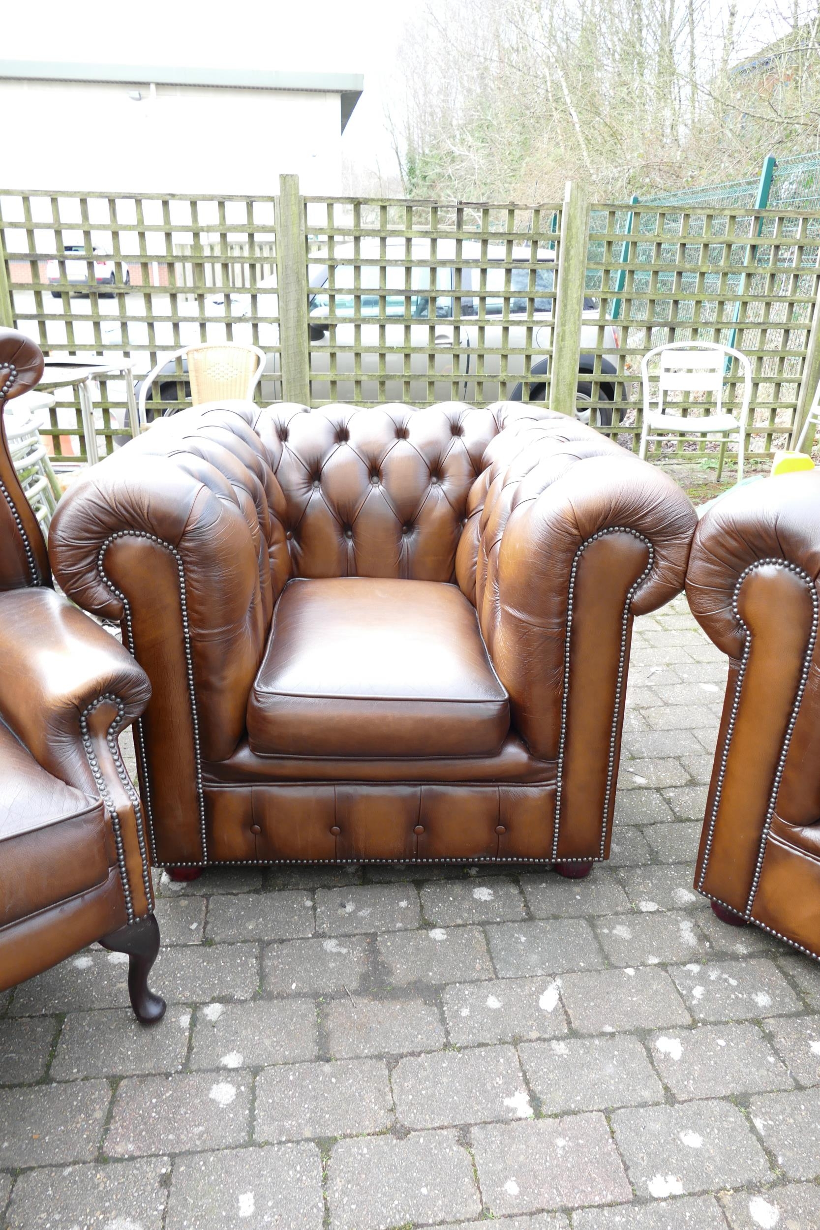 Quality leather Chesterfield three piece suite, comprising three seater settee, club low armchair - Image 2 of 2