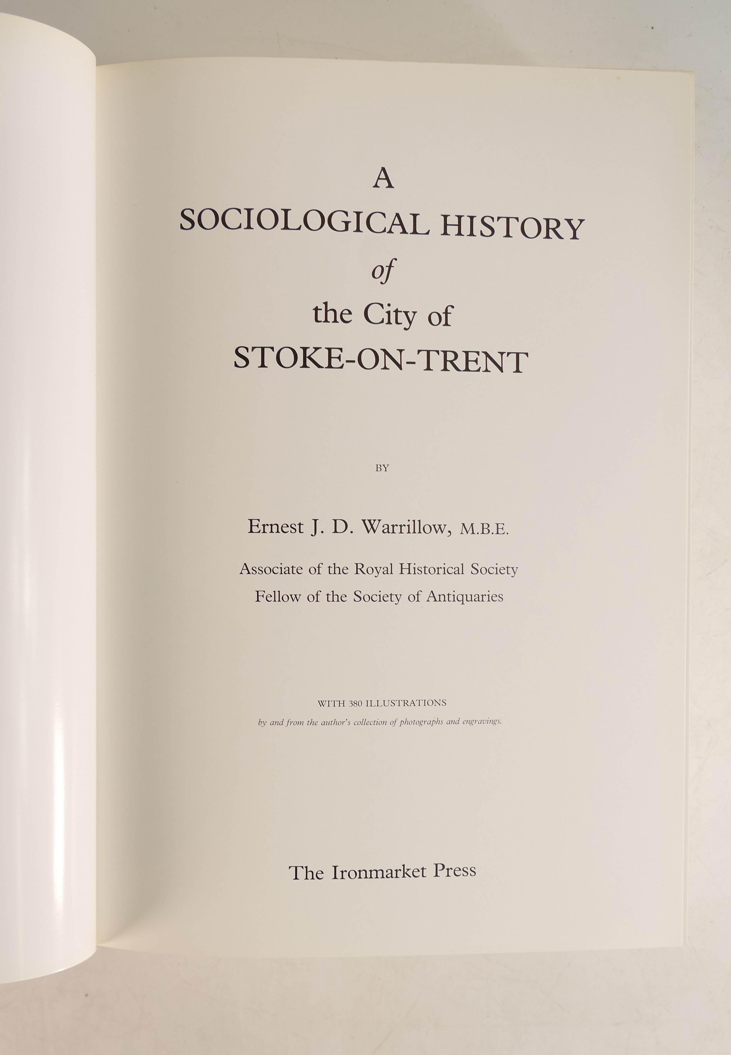 A sociological history of the city of Stoke On Trent by Ernest J D Warrilow, leather bound in - Image 4 of 9