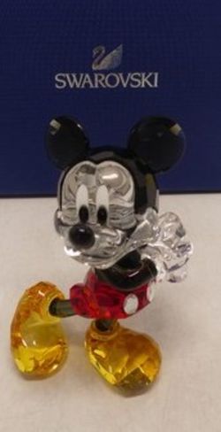 Cobridge Saleroom  30th June - 20th Century Pottery, Swarovski Crystal, Furniture, Household & Unreserved Items