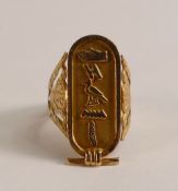 Yellow metal Egyptian ring, tested to be 15ct or higher carat,4.5g.