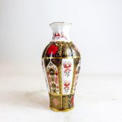 Royal Crown Derby 1128 Old Imari Vase, h.18.5cm.