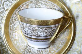 Minton gilded tea set in the Porcelain Ball design, (21)