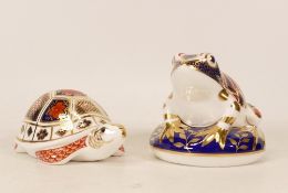 Royal Crown Derby paperweights Frog & Turtle, gold stoppers, each boxed (2)