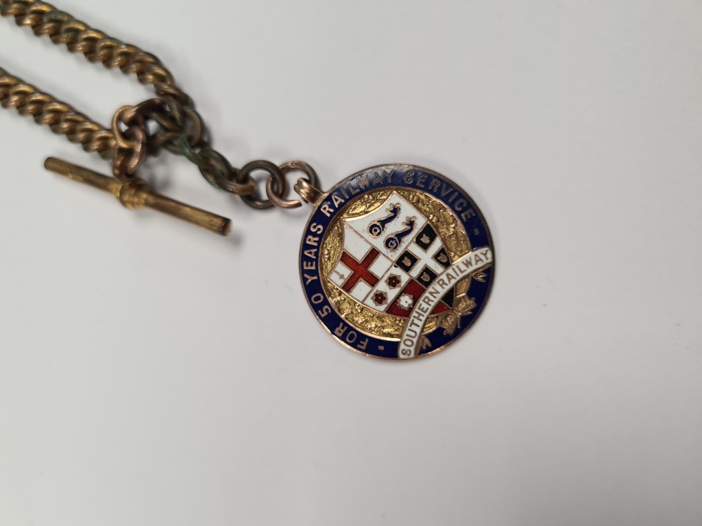 9ct yellow gold medallion, enamelled for 50 years Railway Service Southern Railway. Marked 375, insc - Image 2 of 6
