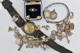A SMALL ASSORTMENT OF JEWELLERY, to include a pair of yellow metal and cultured pearl earrings,