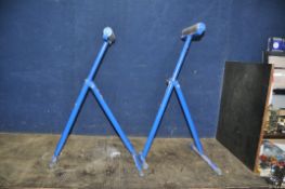 A PAIR OF RECORD RPR400 ROLLER STANDS