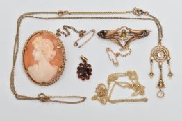 A SELECTION OF JEWELLERY, to include a 9ct gold open work brooch with floral detail set with