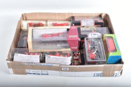 A COLLECTION OF BOXED VARIOUS DIE CAST MODEL FIRE ENGINES, to include two Eligor Hobbycars, a Ford