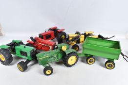 A COLLECTION OF TONKA TOYS TRACTORS AND OTHERS, to include a John deere tractor, a green Tonka