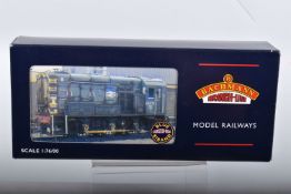 A BOXED OO GAUGE BACHMANN BRANCHLINE MODEL RAILWAY LOCOMOTIVE, Class 08 Shunter, no. D3336 in BR