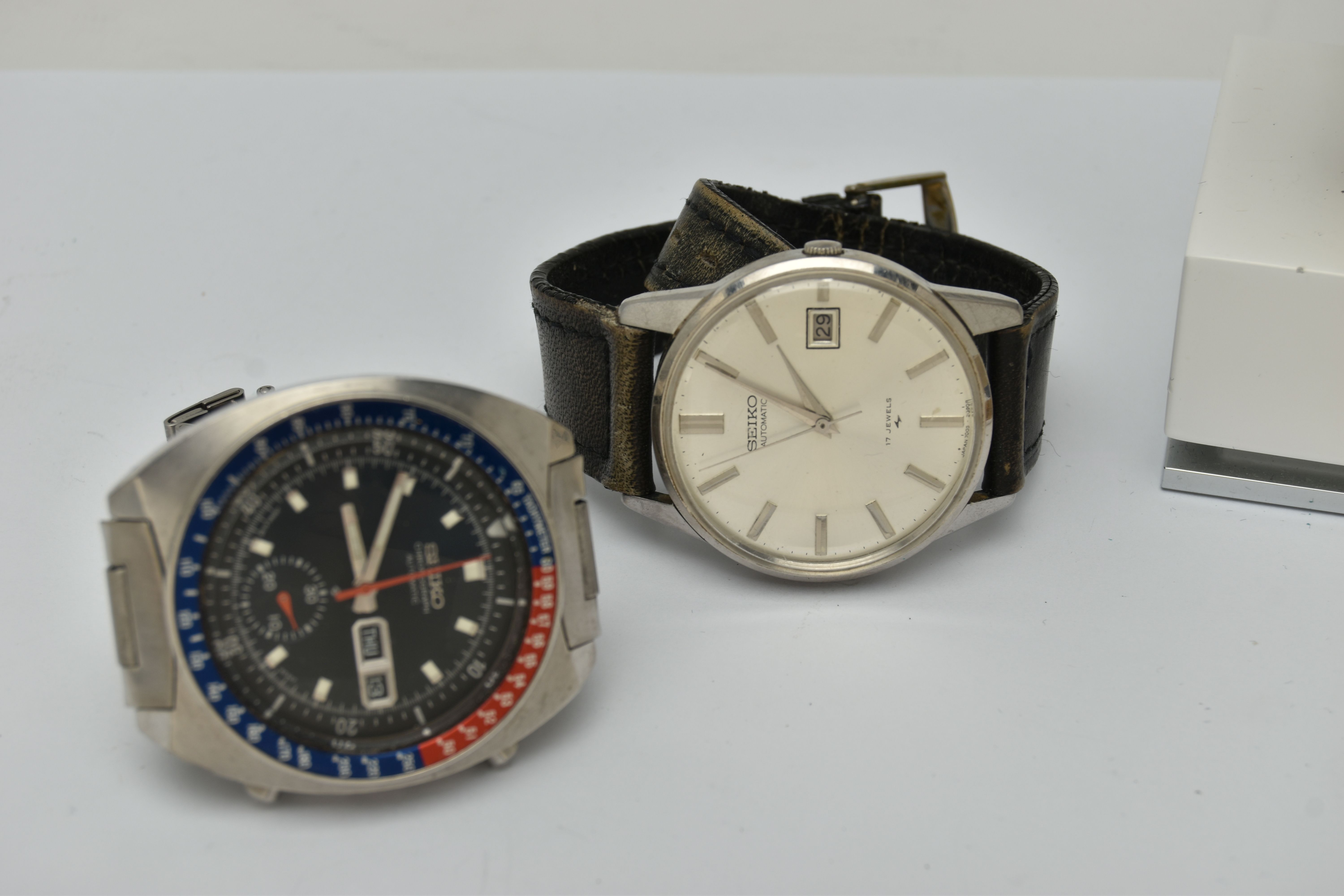 AN ASSORTMENT OF WATCHES, to include a 'Seiko' chronograph automatic wristwatch 6139-6002 361098, - Image 3 of 10