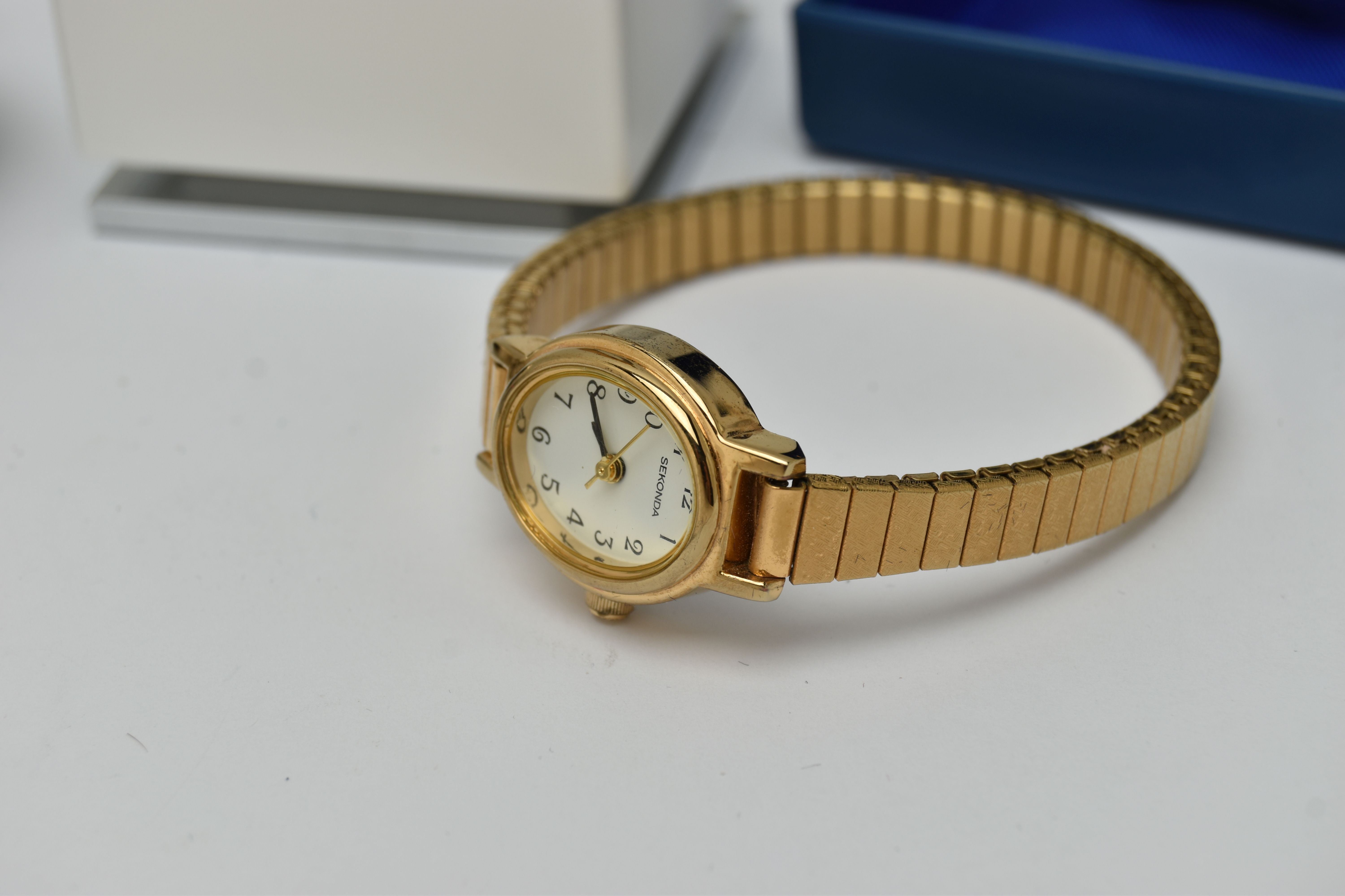 AN ASSORTMENT OF WATCHES, to include a 'Seiko' chronograph automatic wristwatch 6139-6002 361098, - Image 4 of 10