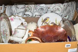 THREE BOXES AND LOOSE MIXED CERAMICS FROM NAMED MANUFACTURERS to include a boxed Royal Doulton