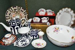A GROUP OF ROYAL CROWN DERBY TEA WARE, comprising an Imari 2451 dinner plate (extensive crack,