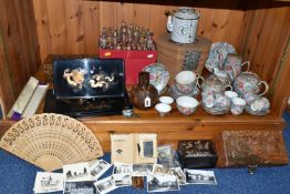 A GROUP OF ORIENTAL ITEMS, to include a carved wooden tea caddy/flask, decorated with scrolls and