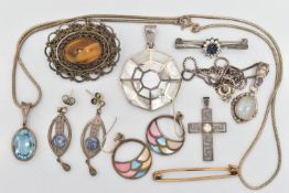 A SMALL BAG OF ASSORTED JEWELLERY, to include a moonstone and amethyst set pendant with a fine box