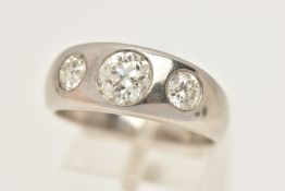 A WHITE METAL THREE STONE DIAMOND RING, three old cut diamonds, estimated total diamond weight 1.