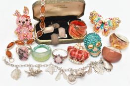 FIVE 'BUTLER AND WILSON' RINGS AND OTHER ITEMS, rings to include a butterfly, skull, crown and