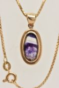 A 9CT GOLD BLUE JOHN PENDANT WITH CHAIN, the pendant of an oval form set with a Blue John inlay,