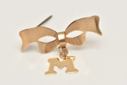 A 9CT GOLD INITIAL BROOCH, designed as a yellow gold bow with a letter 'M' dropper, approximate