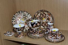 A GROUP OF ROYAL CROWN DERBY IMARI 2451 PATTERN TEAWARE, comprising an early nineteen century