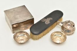 AN ASSORTMENT OF SILVER, to include a silver square form cigarette case, hallmarked 'Charles