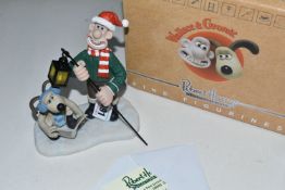 A BOXED ROBERT HARROP DESIGNS 'CRACKING CAROLS' WALLACE AND GROMIT FIGURE GROUP, WGCS11, limited