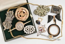 A SELECTION OF JEWELLERY, to include an early 20th century openwork amethyst set pendant, a cut