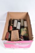 A QUANTITY OF BOXED AND UNBOXED ASSORTED MAINLY HORNBY O GAUGE MODEL RAILWAY ITEMS, to include No.