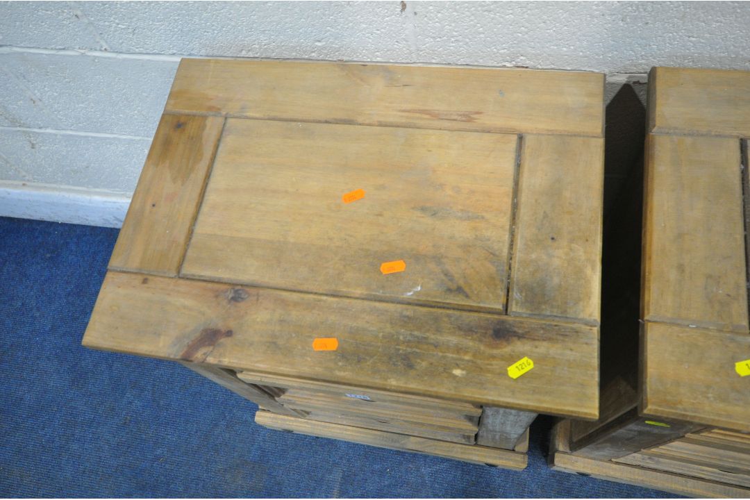 A PAIR OF CORONA PINE THREE DRAWER BEDSIDE CHESTS, width 53cm x depth 40cm x height 67cm ( - Image 3 of 3