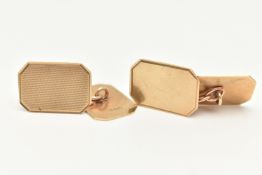 A PAIR OF 9CT GOLD CHAIN LINK CUFFLINKS, each designed as two engine turned pattern panels between
