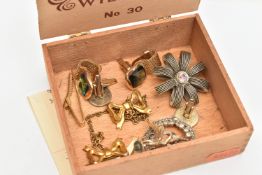 A SMALL BOX OF COSTUME JEWELLERY, to include a double bow brooch, a clip and two pairs of