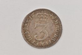 A WILLIAM III THREE PENCE 3d COIN 1699 VF/EF