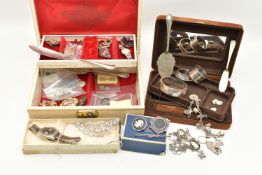 A SELECTION OF SILVER, COSTUME JEWELLERY AND JEWELLERY BOXES, to include a silver hinged bangle with