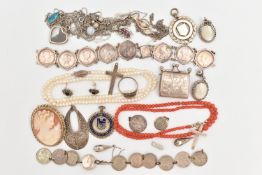 AN ASSORTMENT OF JEWELLERY, to include a beaded coral necklace, fitted with a yellow metal spring