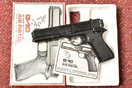 A BOXED G.10 20 SHOT BB REPEATER AIR PISTOL, 4.5mm/ .177 calibre, serial no. 6E212700, action is