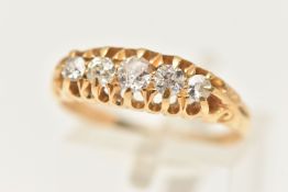 AN 18CT GOLD DIAMOND FIVE STONE RING, set with five graduating old cut diamonds, each in a claw