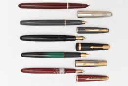 AN ASSORTMENT OF FOUNTAIN PENS, to include two 'Parker' pens, nibs stamped 14k, two additional '