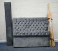 A MODERN GREY PLUSH VELVET 5FT BEDSTEAD, with side rails, slats and bolts (condition report: