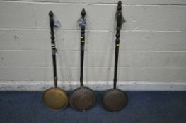 THREE VARIOUS COPPER BED PANS (condition report: signs of historical wear and usage) (3)