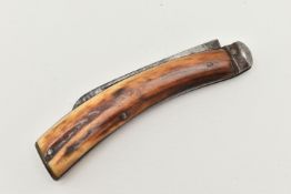 A NEVA FLAT CAP PRUNNING KNIFE, fitted with an antler handle, blade signed 'Neva Sheffield',