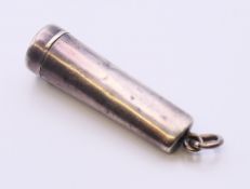 An Edwardian silver cheroot holder case, hallmarked Birmingham 1902. 5 cm high.