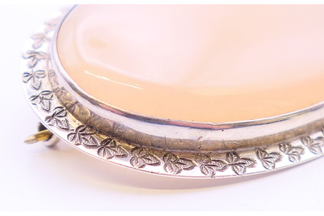 A silver agate brooch. 6 cm x 4 cm. - Image 3 of 5